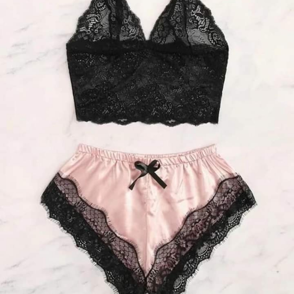 PLUS SIZE 2 piece lace lingerie